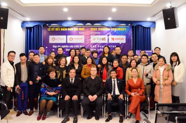 Lễ ký kết thoả thuận hợp tác giữa Vinen với đối tác của P2PGO tại Việt Nam về triển khai công nghệ Blockchain và E-Payment