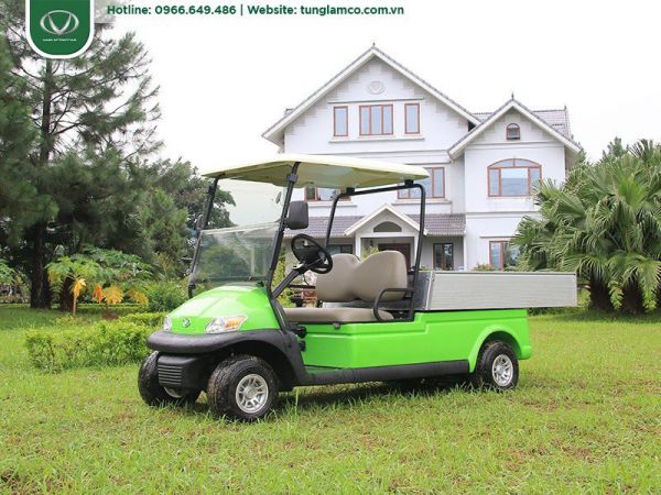 Doanh nghiệp đầu tư xe điện chở hàng để phát triển kinh doanh