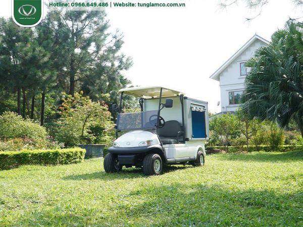 Doanh nghiệp đầu tư xe điện chở hàng để phát triển kinh doanh